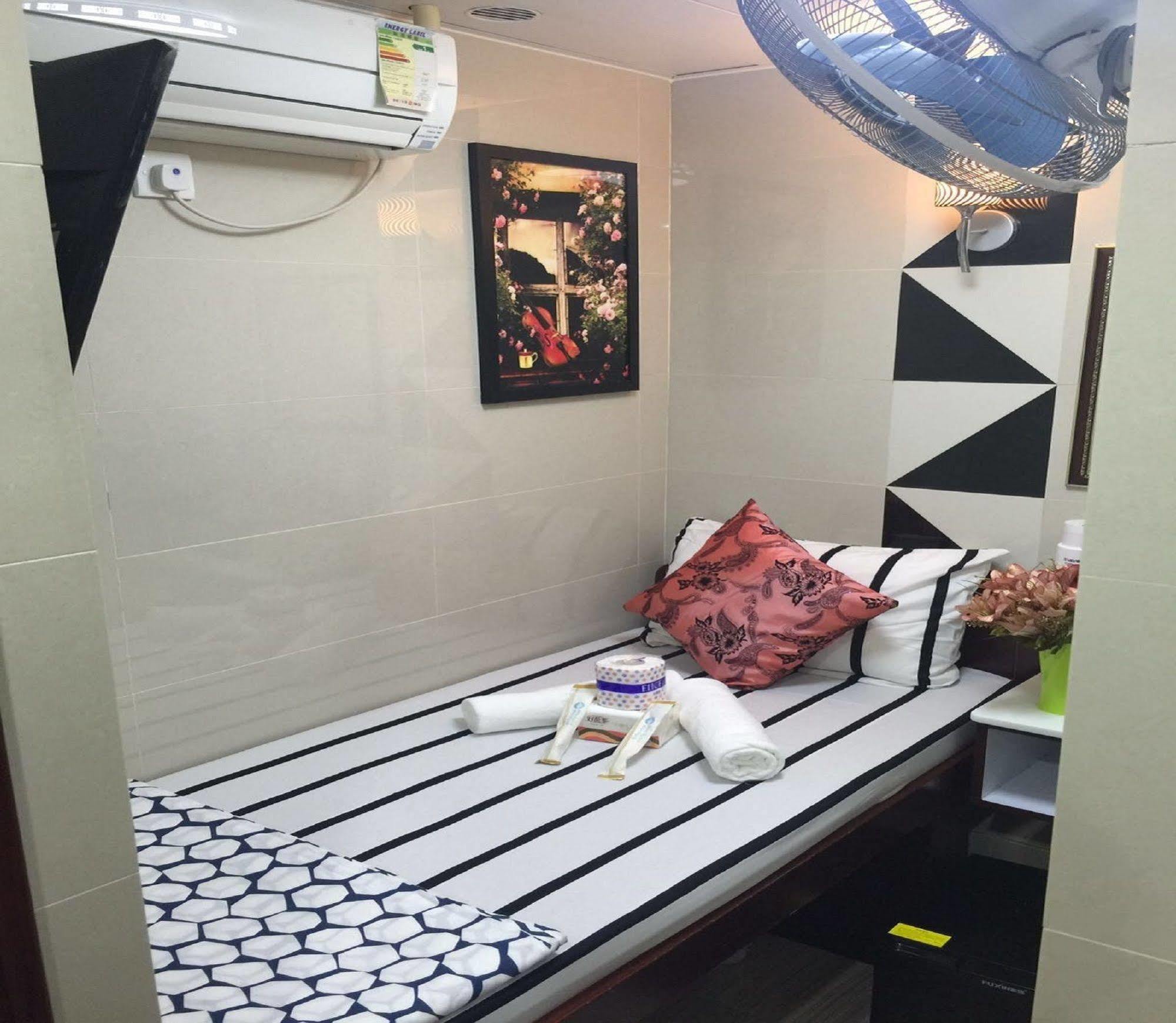 Skycity Hostel Hong Kong Exterior photo